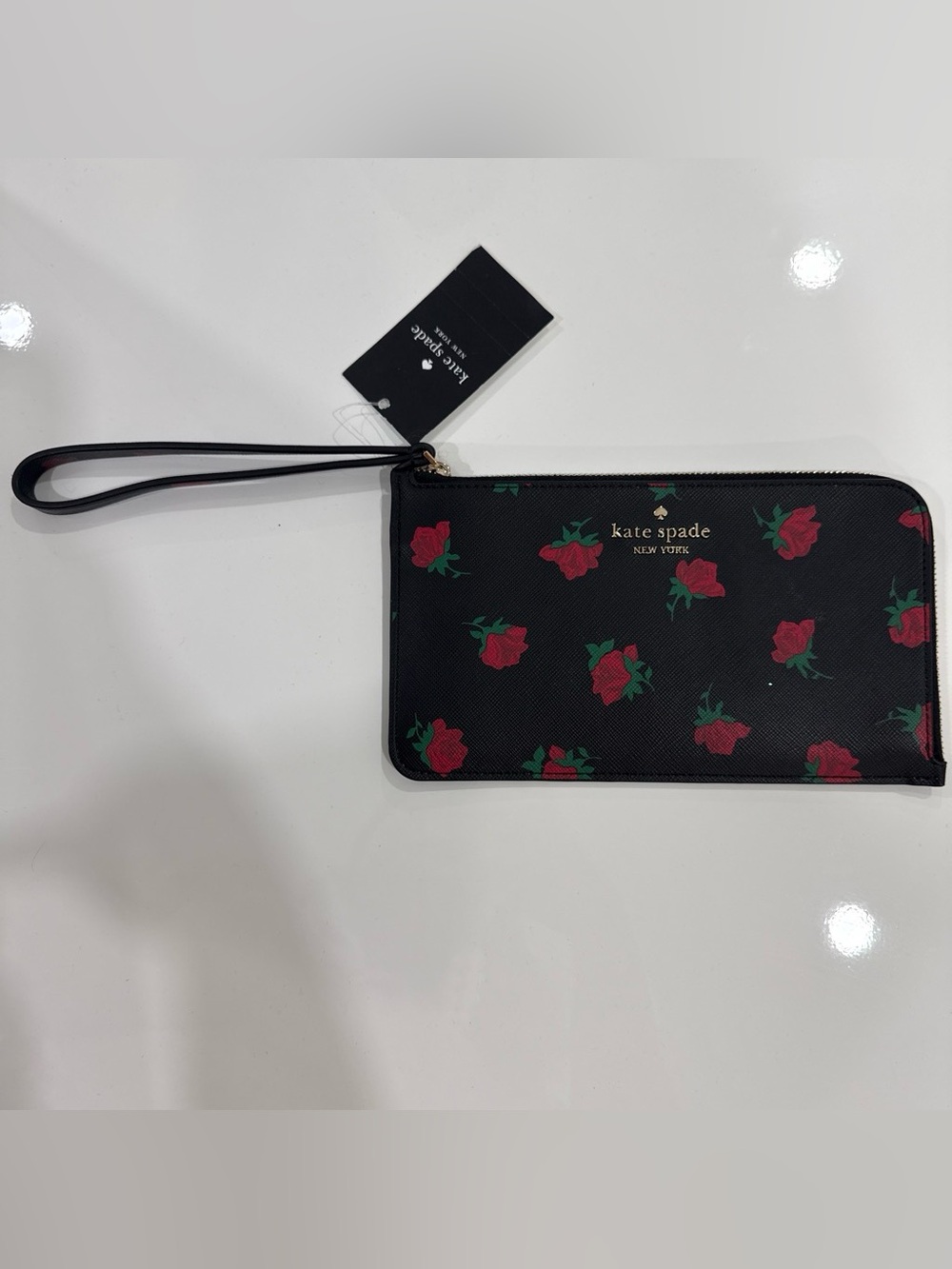 Kate Spade New York Floral Wristlet
🌹 BRAND NEW WITH TAGS! 🌹